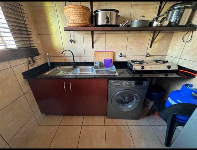 3 BEDROOM TOWNHOUSE FOR SALE IN GLEN MARAIS